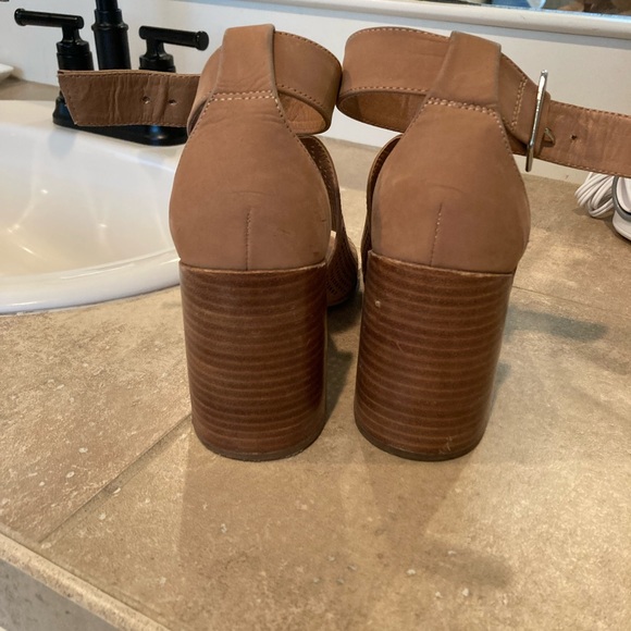 Steve Madden heels. GUC - Picture 2 of 4